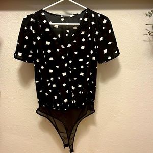 Kona Surplice Bodysuit Blouse - size Small. Lush brand. Worn once.